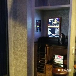 明星汇KTV，自然美景中的歌声之旅，寻找内心的宁静与和谐